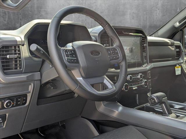 2025 Ford F-150 XLT photo 3