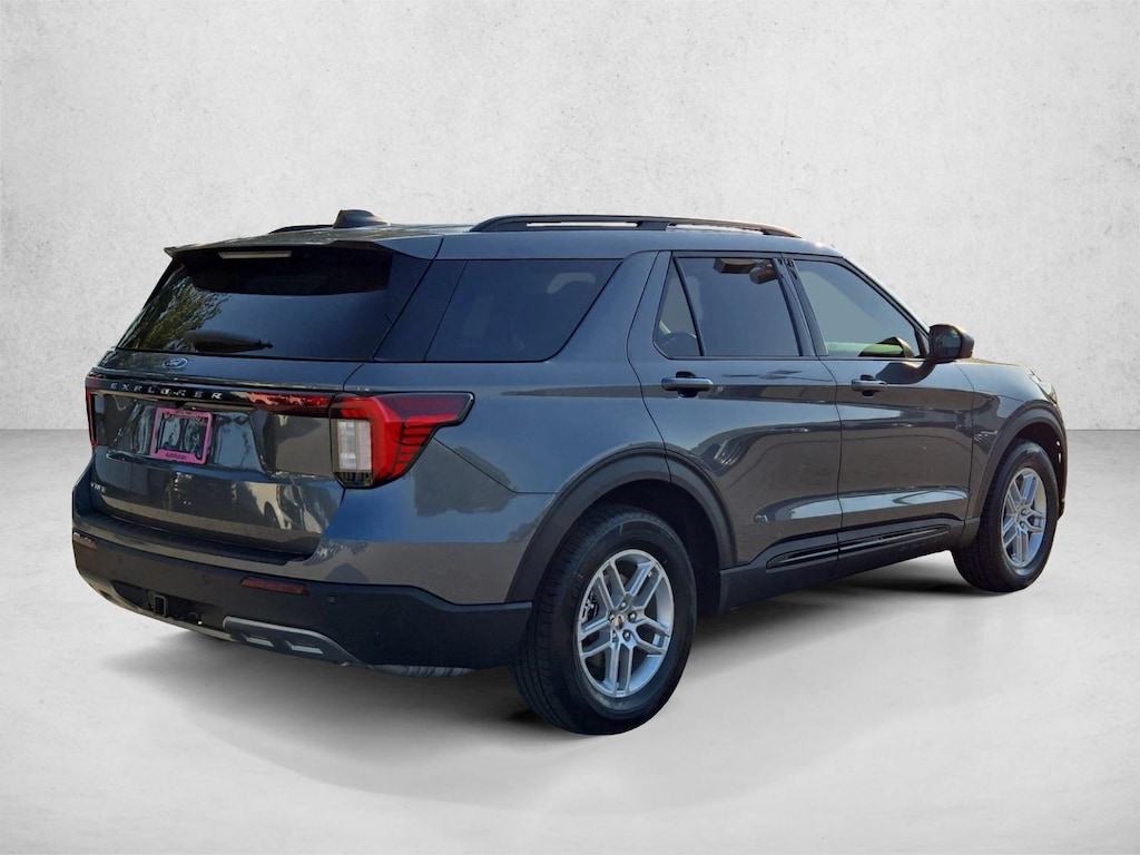 New 2026 Ford Explorer Active w/200A Pkg SUV