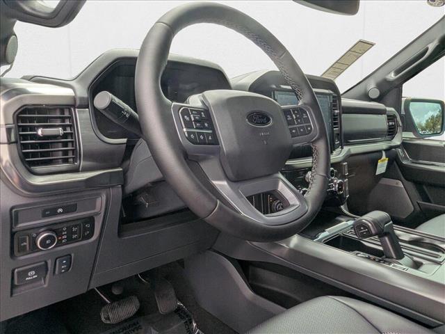 2025 Ford F-150 Lariat photo 2