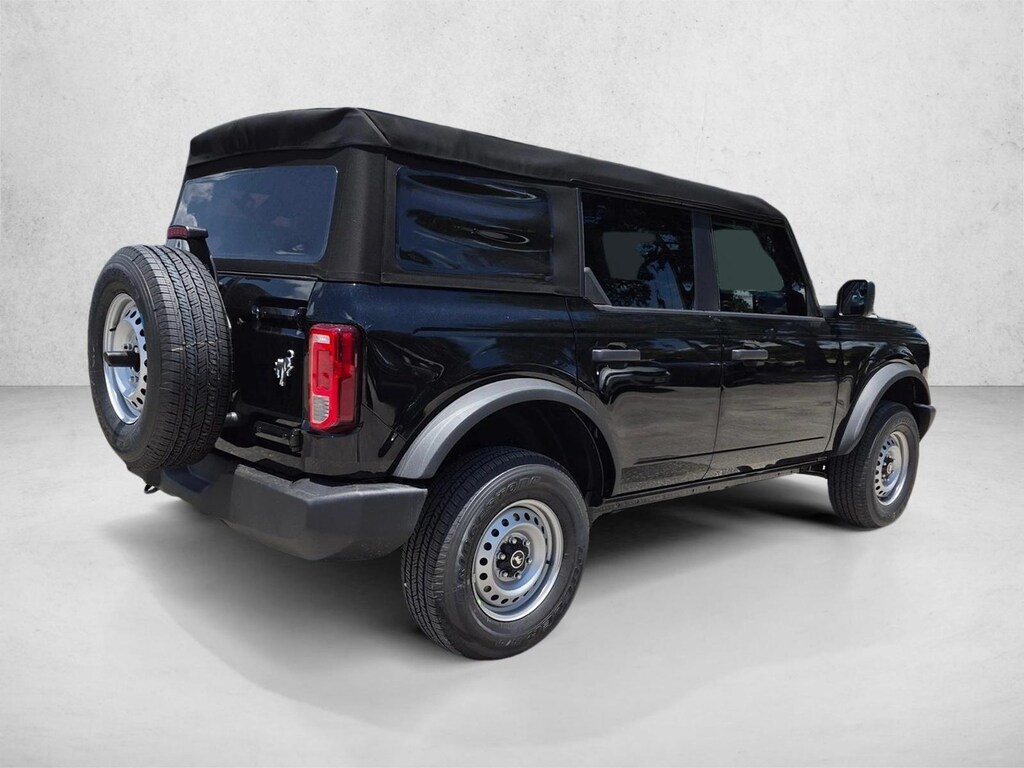 New 2026 Ford Bronco Base SUV