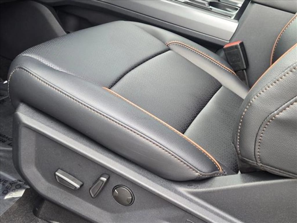 New 2026 Ford F-250 LARIAT Truck Crew Cab