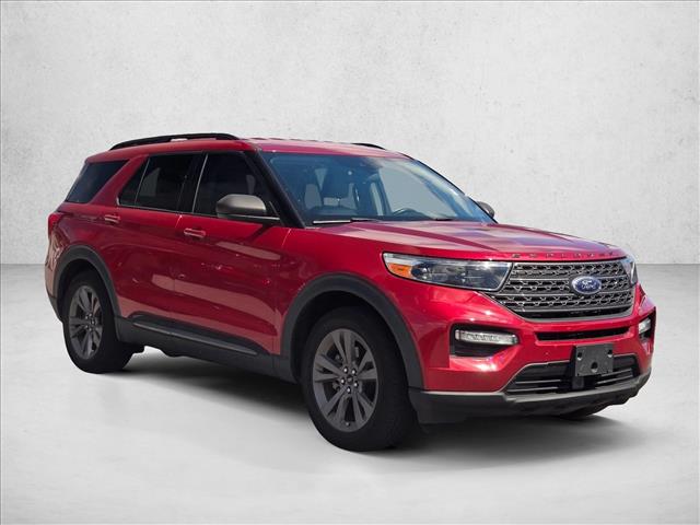2021 Ford Explorer XLT photo 3