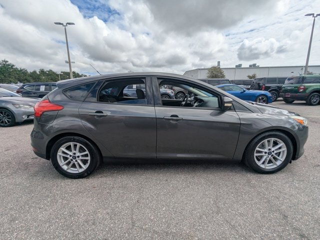 2015 Ford Focus SE photo 4