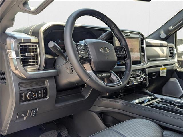 2025 Ford F-350 Platinum photo 3