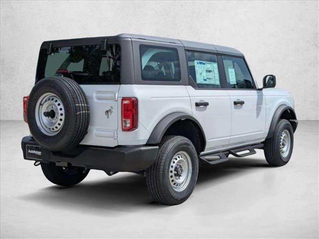 New 2025 Ford Bronco Base SUV