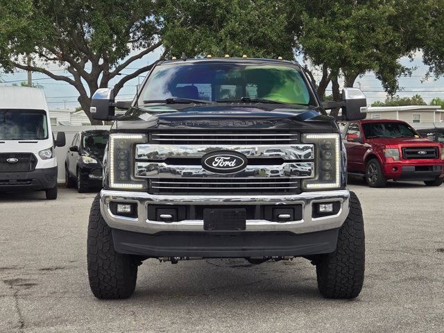 2019 Ford F-250 Lariat photo 2