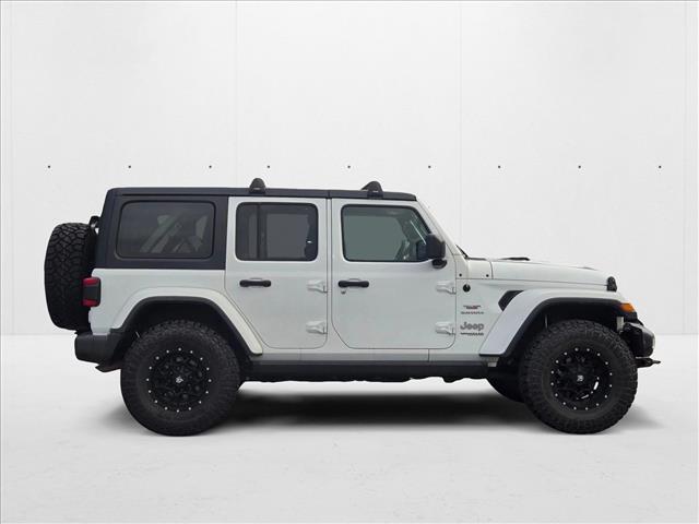 2018 Jeep Wrangler Unlimited Sahara photo 4