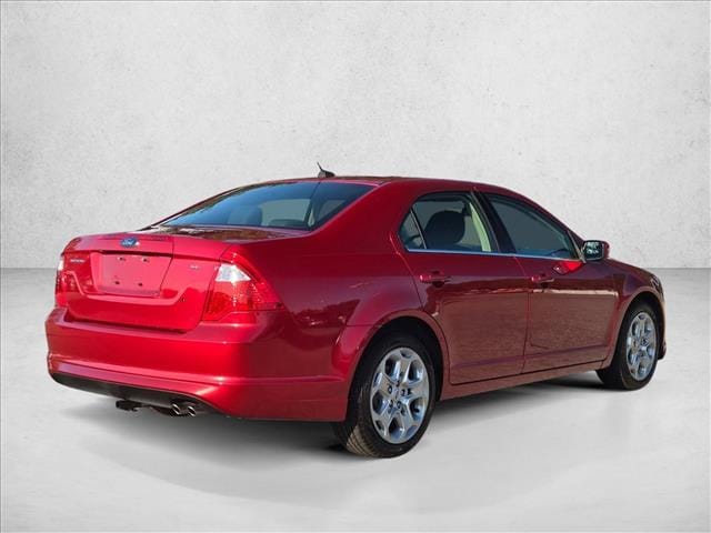 Image of 2011 Ford Fusion SE Sedan