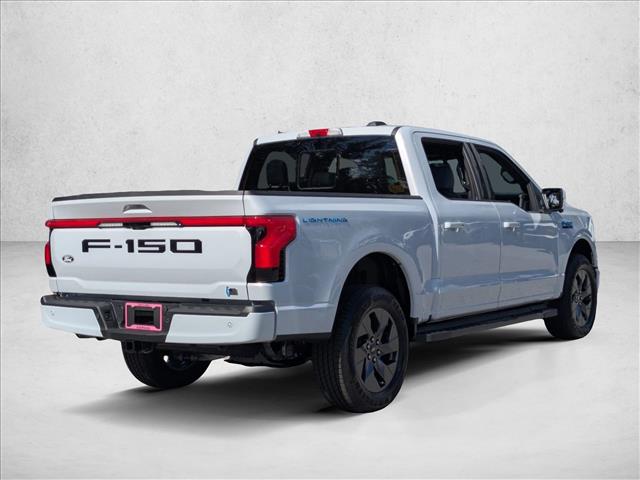 2025 Ford F-150 Lightning Lariat photo 2