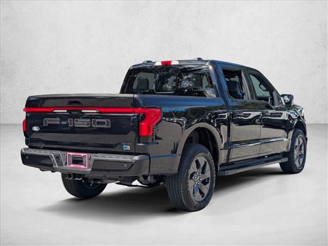2025 Ford F-150 Lightning Lariat photo 2