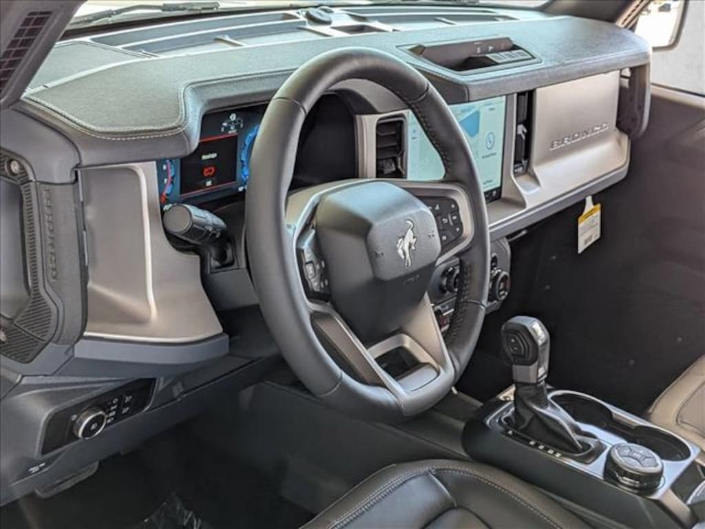 New 2025 Ford Bronco Outer Banks SUV