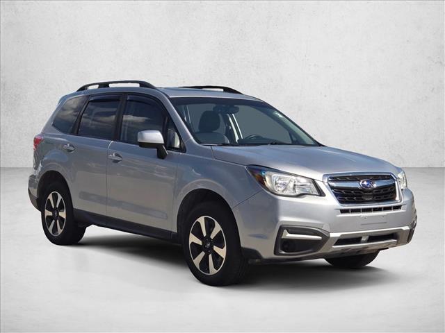 2018 Subaru Forester 2.5i Premium photo 3