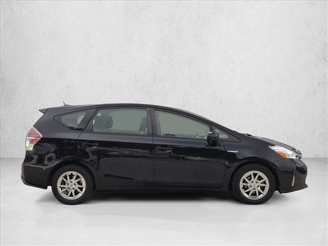 2015 Toyota Prius V Three photo 4