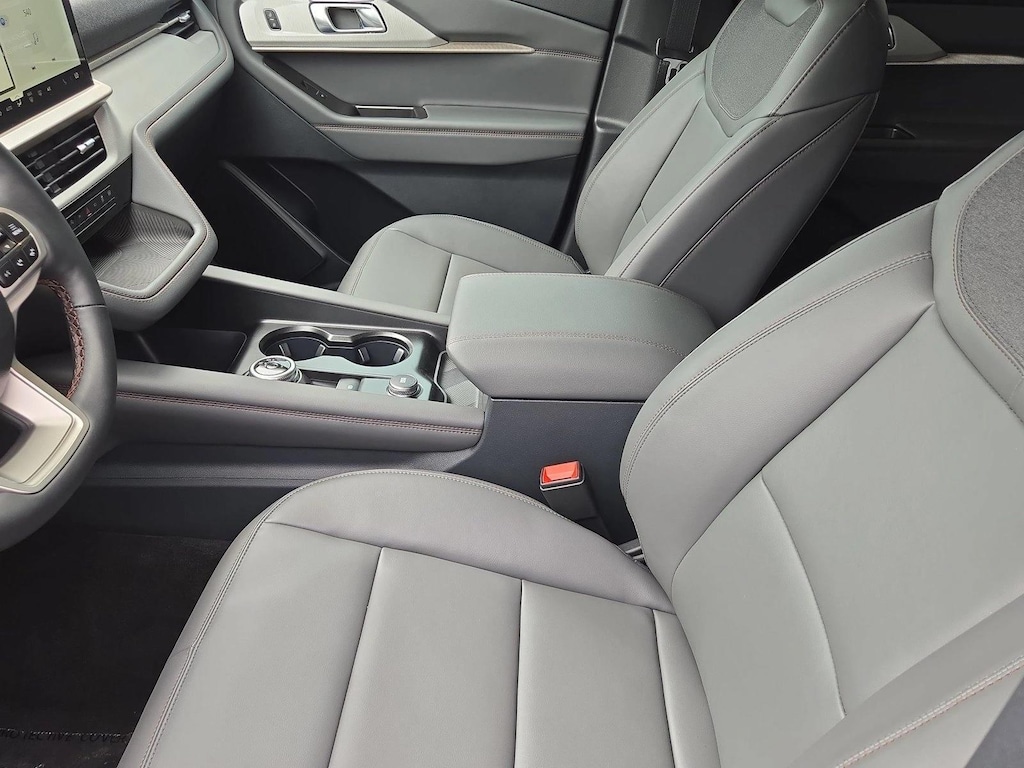 New 2026 Ford Explorer Active w/200A Pkg SUV