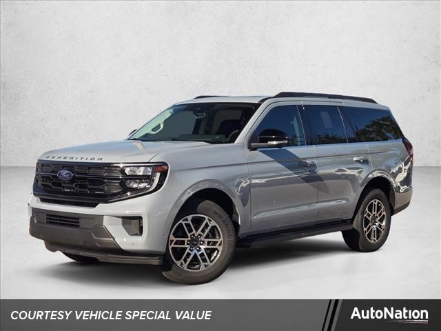 2025 Ford Expedition Active's photo