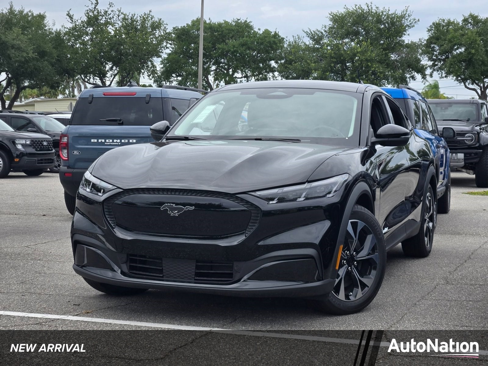 2026 Ford Mustang-Mach-e Select's photo