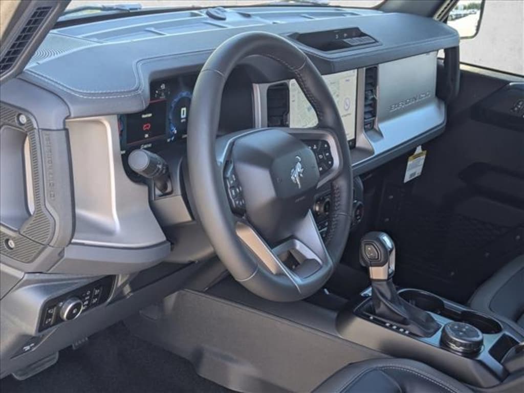 New 2025 Ford Bronco Outer Banks SUV