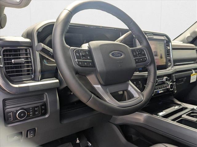 2025 Ford F-250 Lariat photo 3