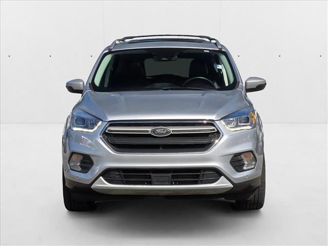 2019 Ford Escape Titanium photo 2