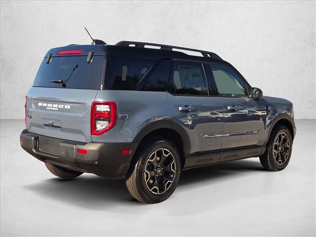 2025 Ford Bronco Sport Outer Banks photo 2