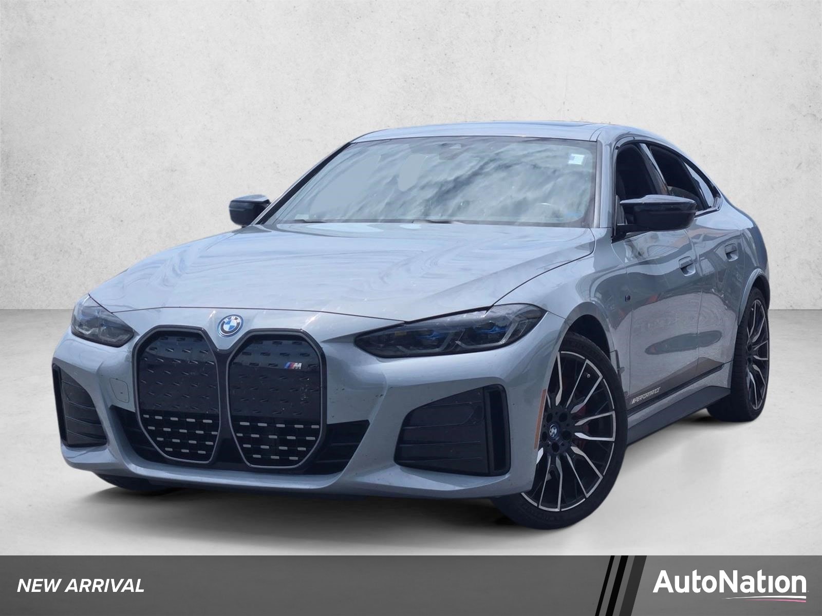 2023 BMW i4 M50's photo