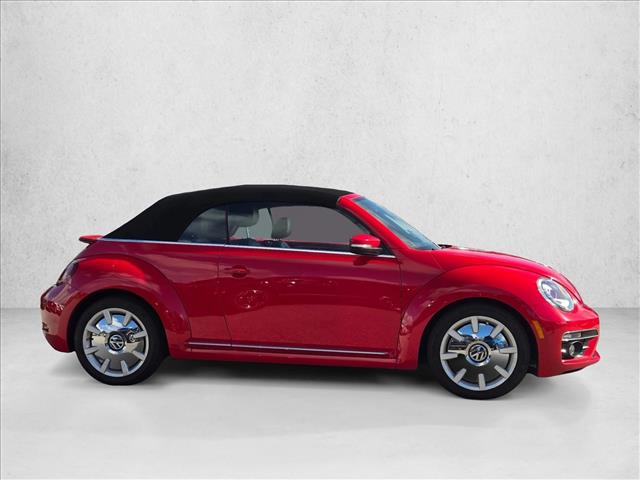 2019 Volkswagen Beetle S Convertible photo 4