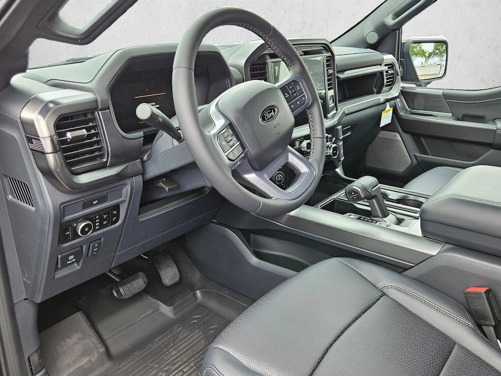 New 2026 Ford F-150 LARIAT Truck SuperCrew Cab