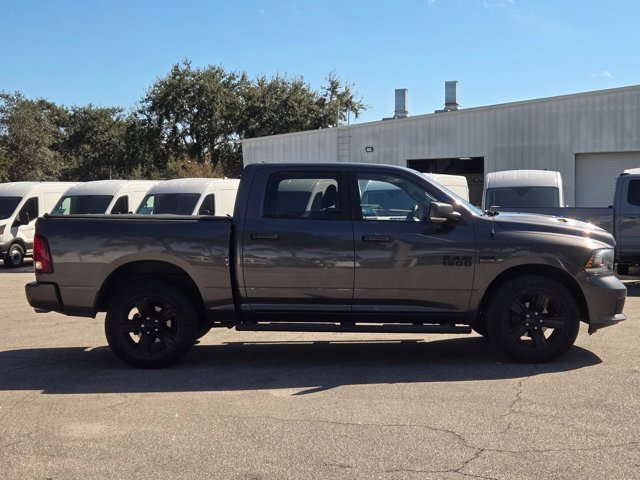 2017 Ram 1500 Sport photo 4