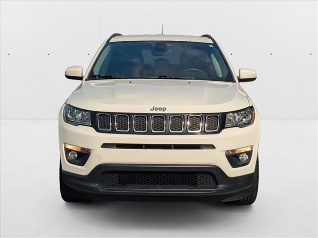 Used 2018 Jeep Compass Latitude with VIN 3C4NJCBB2JT502399 for sale in St. Petersburg, FL