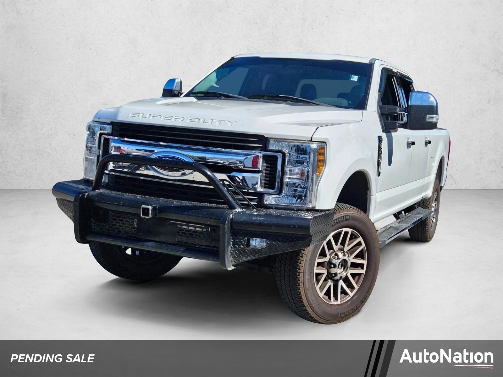 2018 Ford F-250 XLT 4x4 Crew Cab 6-3/4' Box's photo