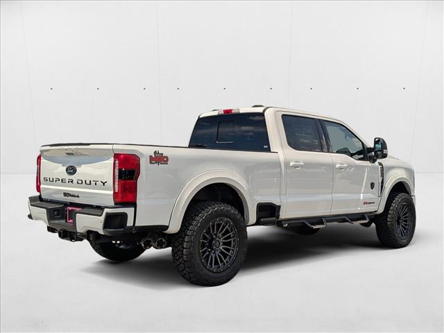 2025 Ford F-250 Lariat photo 2