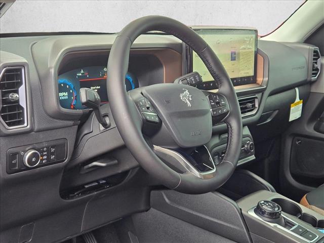 2025 Ford Bronco Sport Outer Banks photo 2