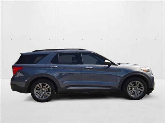 2021 Ford Explorer XLT photo 3