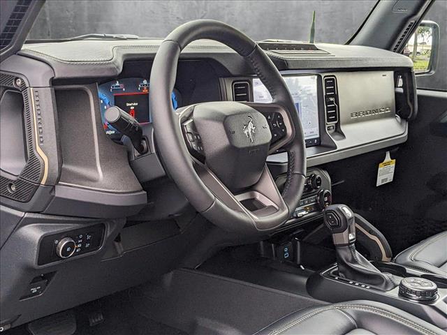 2025 Ford Bronco Badlands photo 3