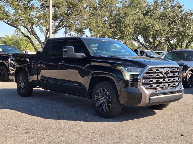 2023 Toyota Tundra Platinum CrewMax photo 3