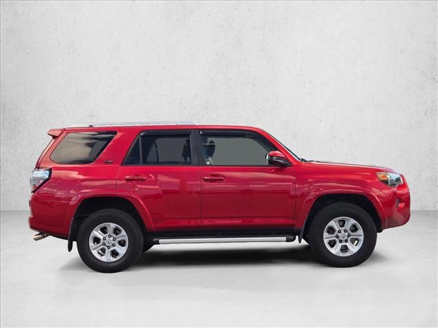 2017 Toyota 4Runner SR5 photo 4