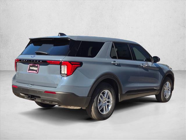 2026 Ford Explorer photo 2