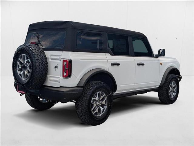 2025 Ford Bronco Badlands photo 2
