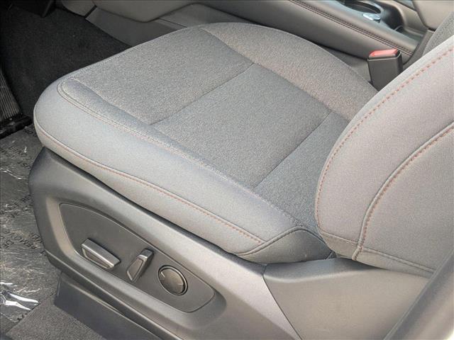 2025 Ford Explorer photo 4