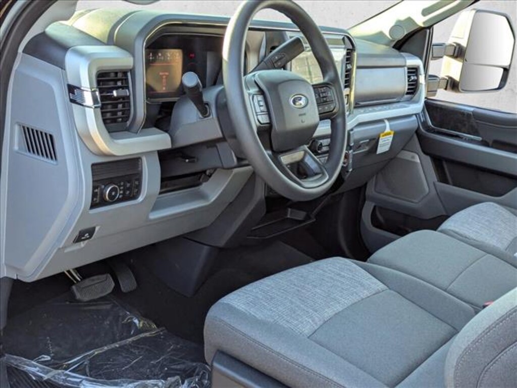 New 2026 Ford F-350 XLT Truck Crew Cab