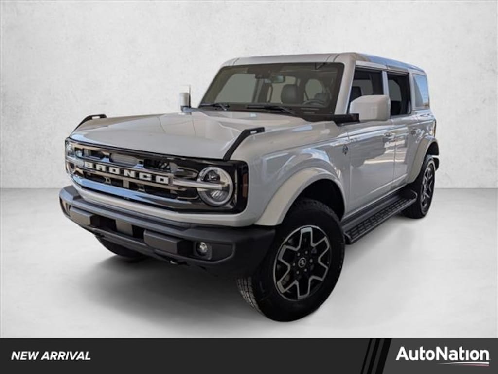 New 2025 Ford Bronco Outer Banks SUV
