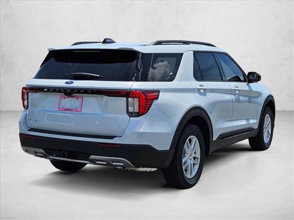 New 2026 Ford Explorer Active w/200A Pkg SUV