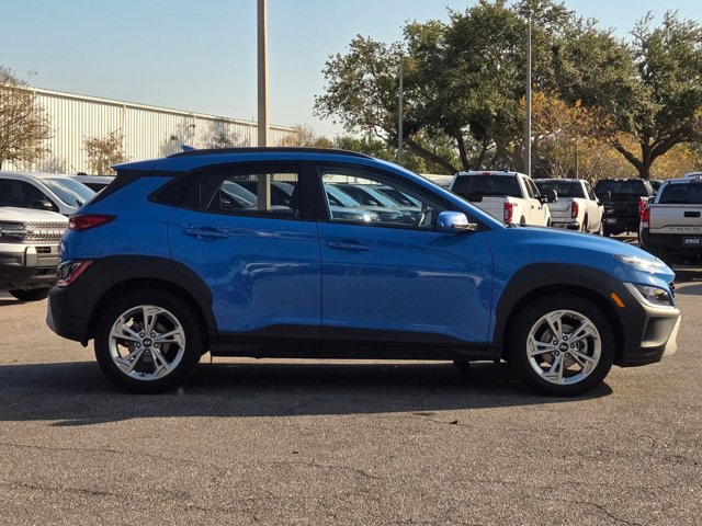 2022 Hyundai Kona SEL photo 4