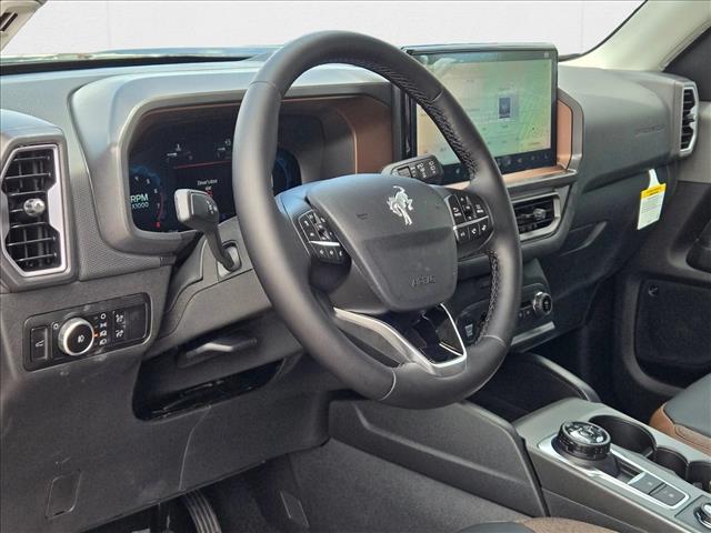 2025 Ford Bronco Sport Outer Banks photo 3