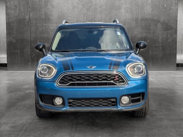 Used 2018 MINI Countryman S with VIN WMZYT5C32J3E60924 for sale in Saint Petersburg, FL