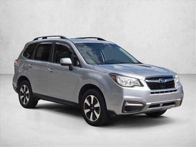 2018 Subaru Forester 2.5i Premium photo 3