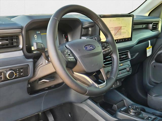 2025 Ford Maverick Lariat photo 3