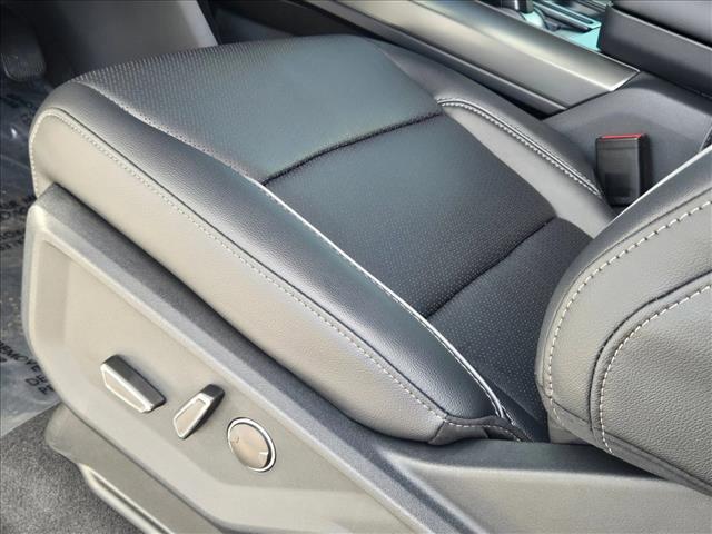 2025 Ford F-150 Lariat photo 4