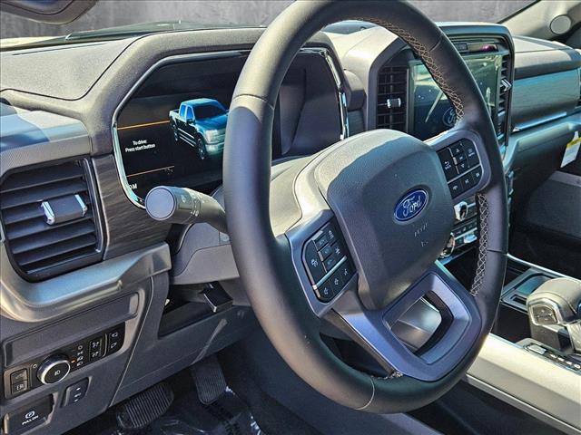 2025 Ford F-150 Lariat photo 3