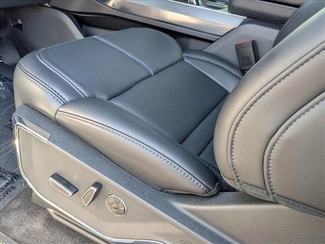 2025 Ford F-150 Platinum photo 4